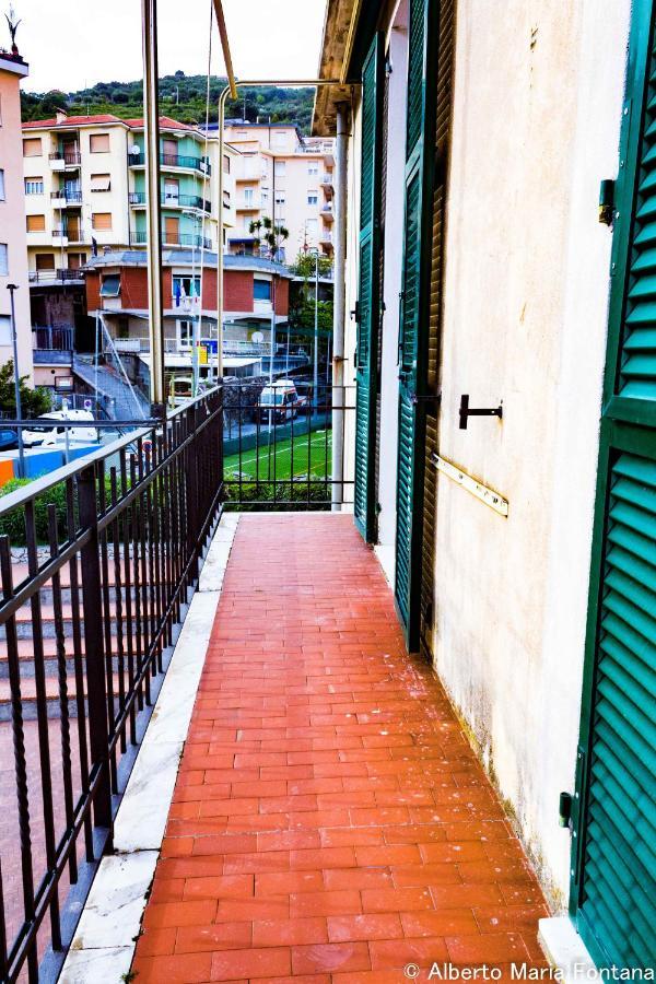 Residenza Florida Panzió Noli Kültér fotó